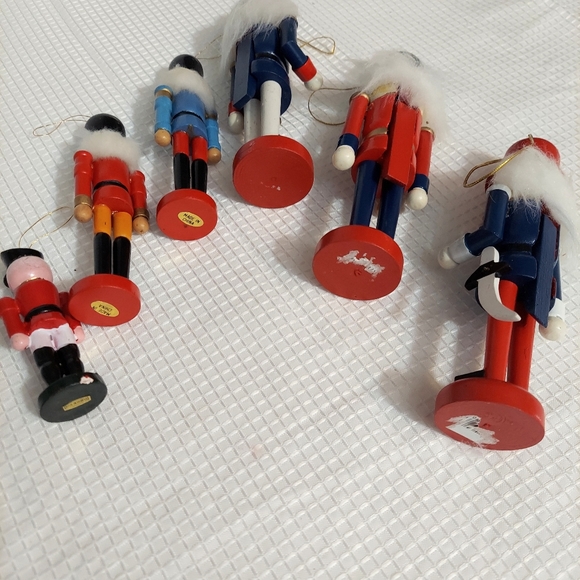 Nutcracker Christmas Tree Ornaments Set Of 6 Wood Free Standing - Picture 3 of 6